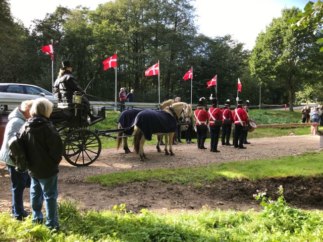 Til åbnings fest for vores ...